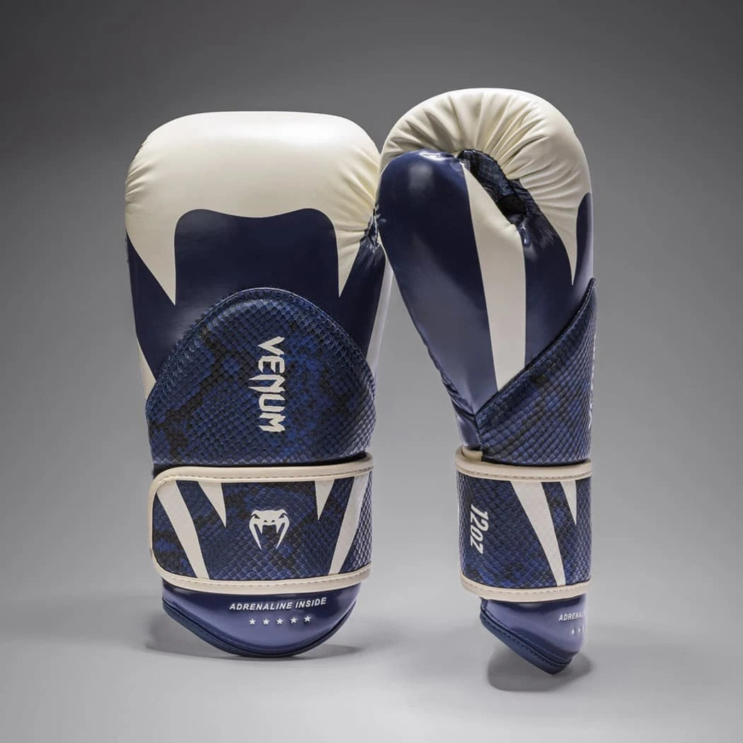 Venum Challenger 4.0 Scales Boxing Gloves